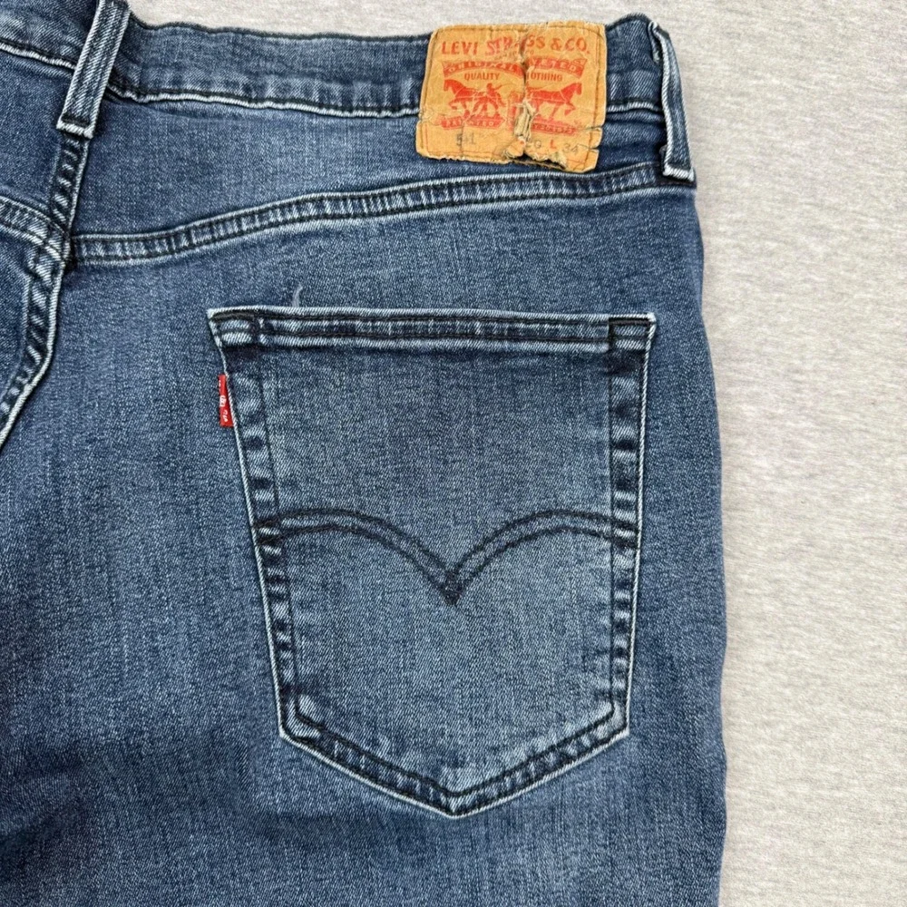 Levis 541 Athletic Taper Jeans Mens 36x34 Blue Medium Wash 18181-0216